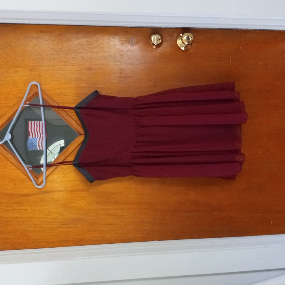 NWT Forever 21 short lenght dress burgundy/black